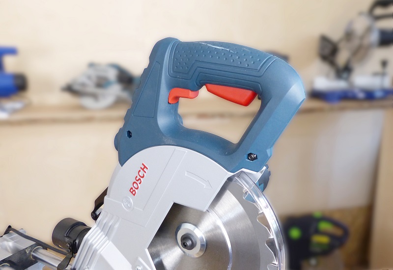 Bosch GCM 800 SJ Pistolengriff